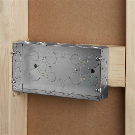 3-gang metal adjustable handy box|Hubbell RACO 3.